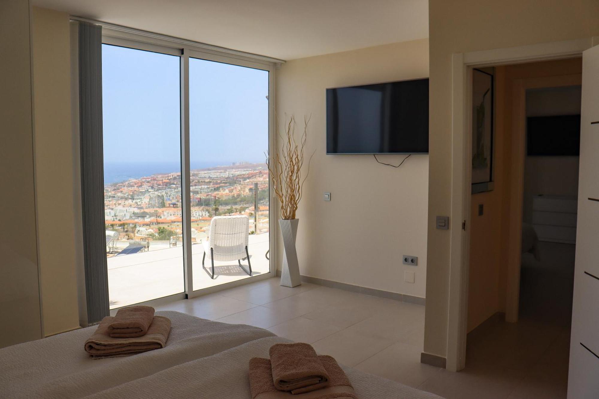 Azure Sky Villa - Panoramic Ocean View, Luxury, San Eugenio Costa Adeje  Eksteriør billede